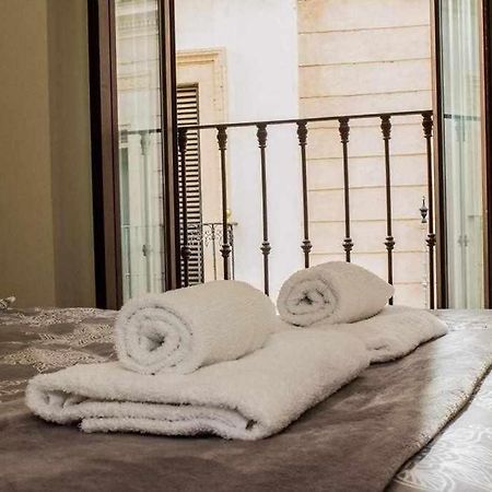 Casa Con Piscina Junto Catedral De Sevilla Ngoại thất bức ảnh