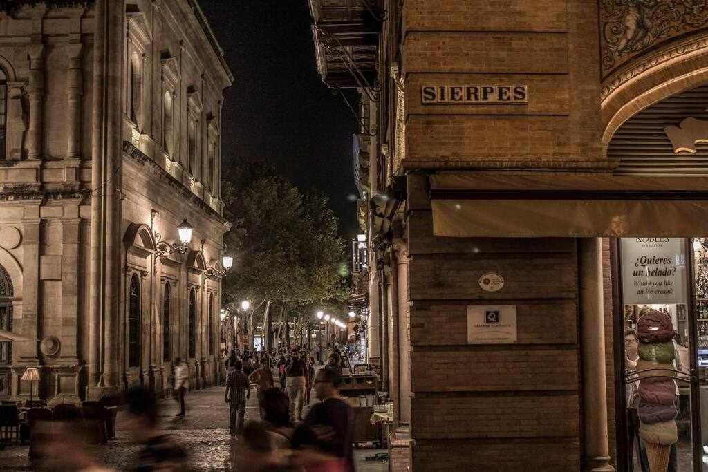 Casa Con Piscina Junto Catedral De Sevilla Ngoại thất bức ảnh